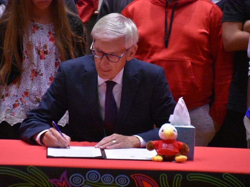 Gov. Evers Signs Executive Order Declaring Indigenous Peoples’ Day in Wisconsin