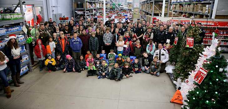 Barron County's 6th Annual “Shop with a Cop”