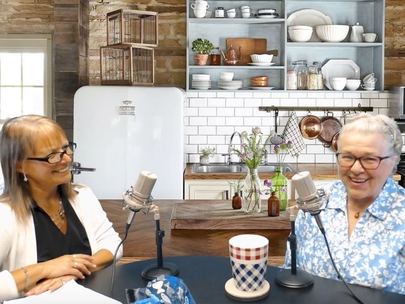WATCH: Linda Hand On Diane's Kitchen!