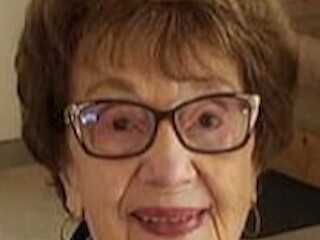 Violet Chilstrom Obituary