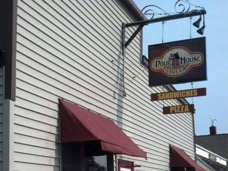 Pour House Bar In Bruce Destroyed In Overnight Fire