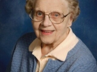 Dorothy E. Lindholm Obituary