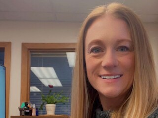 Support Staff Spotlight: Lindsay Pederson Article Image