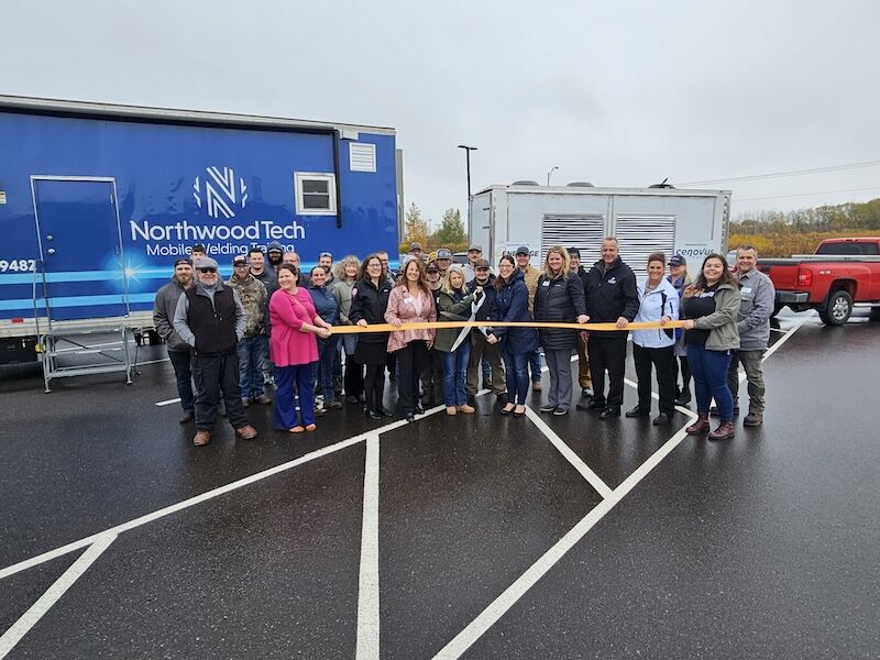 Northwood Tech Celebrates New Mobile Welding Lab Generator Purchased With Donations From Cenovus Superior Refinery And Enbridge Energy