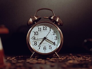 Time To 'Fall Back': Daylight Saving Time Ends Sunday Article Image